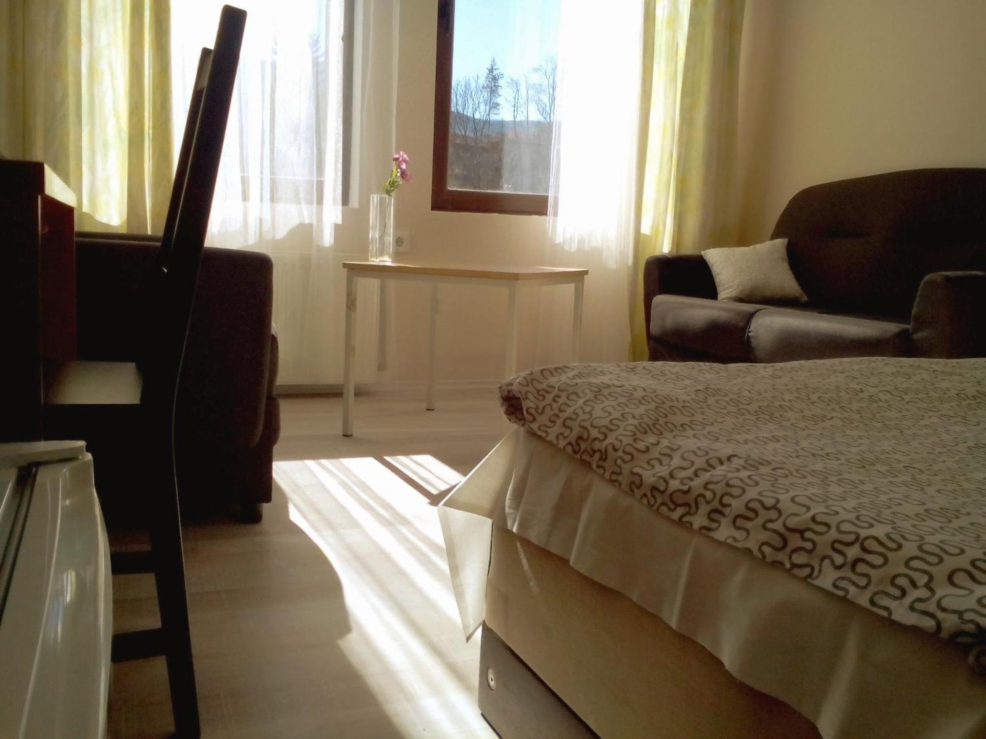 Hotel Hinovi Hvoyna Bilik gambar